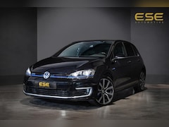 Volkswagen Golf - 1.4 TSI GTE | Panorama | Leder | Navigatie