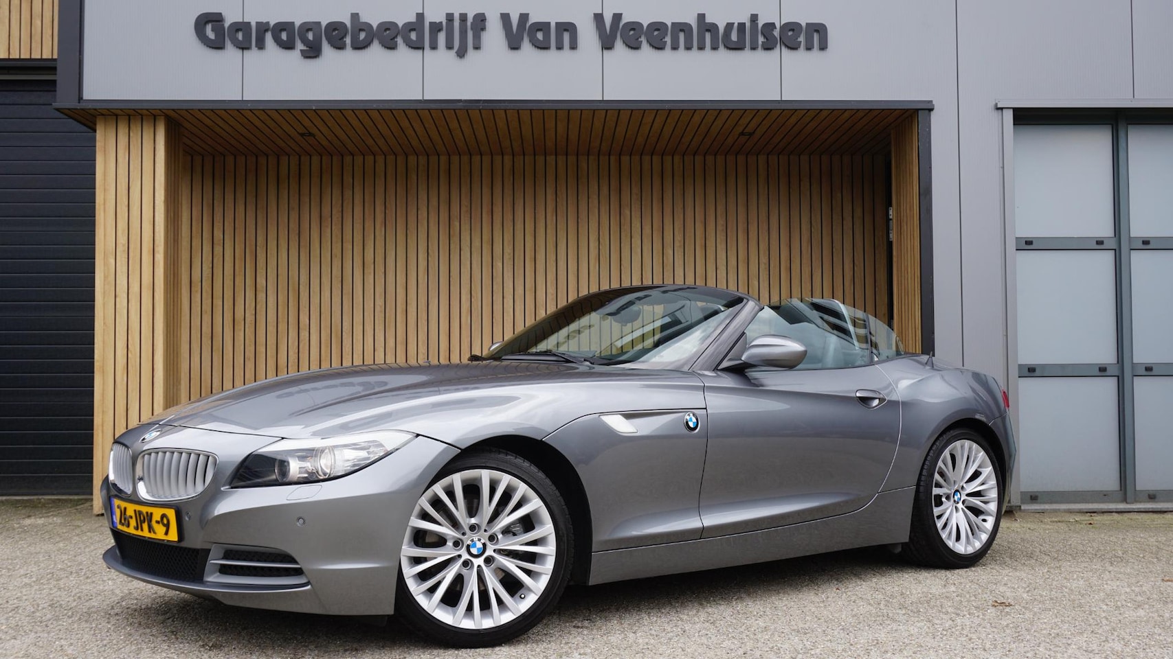 BMW Z4 Roadster - sDrive 23i 204pk Handgeschakeld *6-Cilinder* Sportstoelen Leder Xenon 18inch LM *NL auto* - AutoWereld.nl