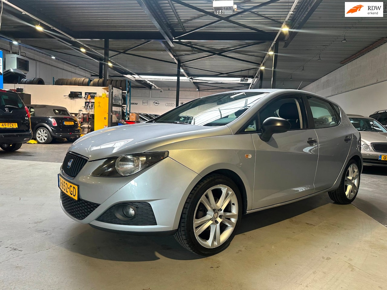 SEAT Ibiza - 1.4 Style/Dealer onderhouden/2x sleutels/Apk nieuw bij aflevering - AutoWereld.nl