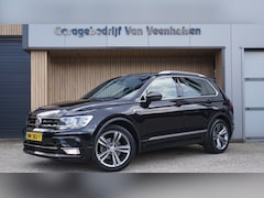 Volkswagen Tiguan - 1.4 TSI 125PK 2x R-Line Navi 19inch LM Trekhaak Cruise Control *NL auto* 105457km