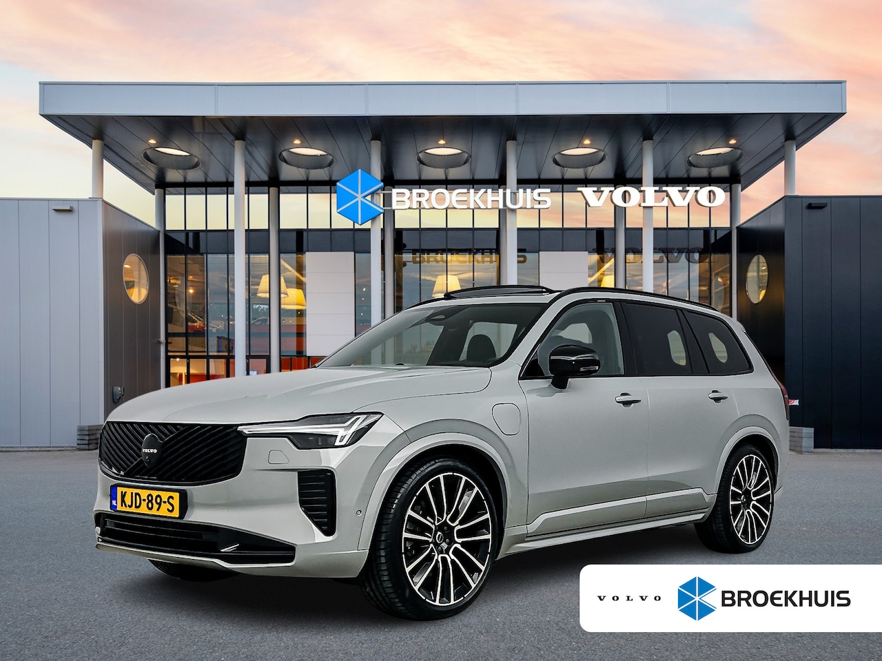 Volvo XC90 - T8 Ultra Black Edition | 22" | Heico Diffusor | Gelaagd & Getint Glas | Geintegreerd kinde - AutoWereld.nl