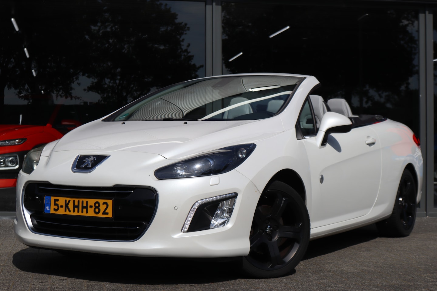 Peugeot 308 CC - 1.6 THP Roland Garros | RIJKLAAR | Leder | Stoelverwarming | - AutoWereld.nl