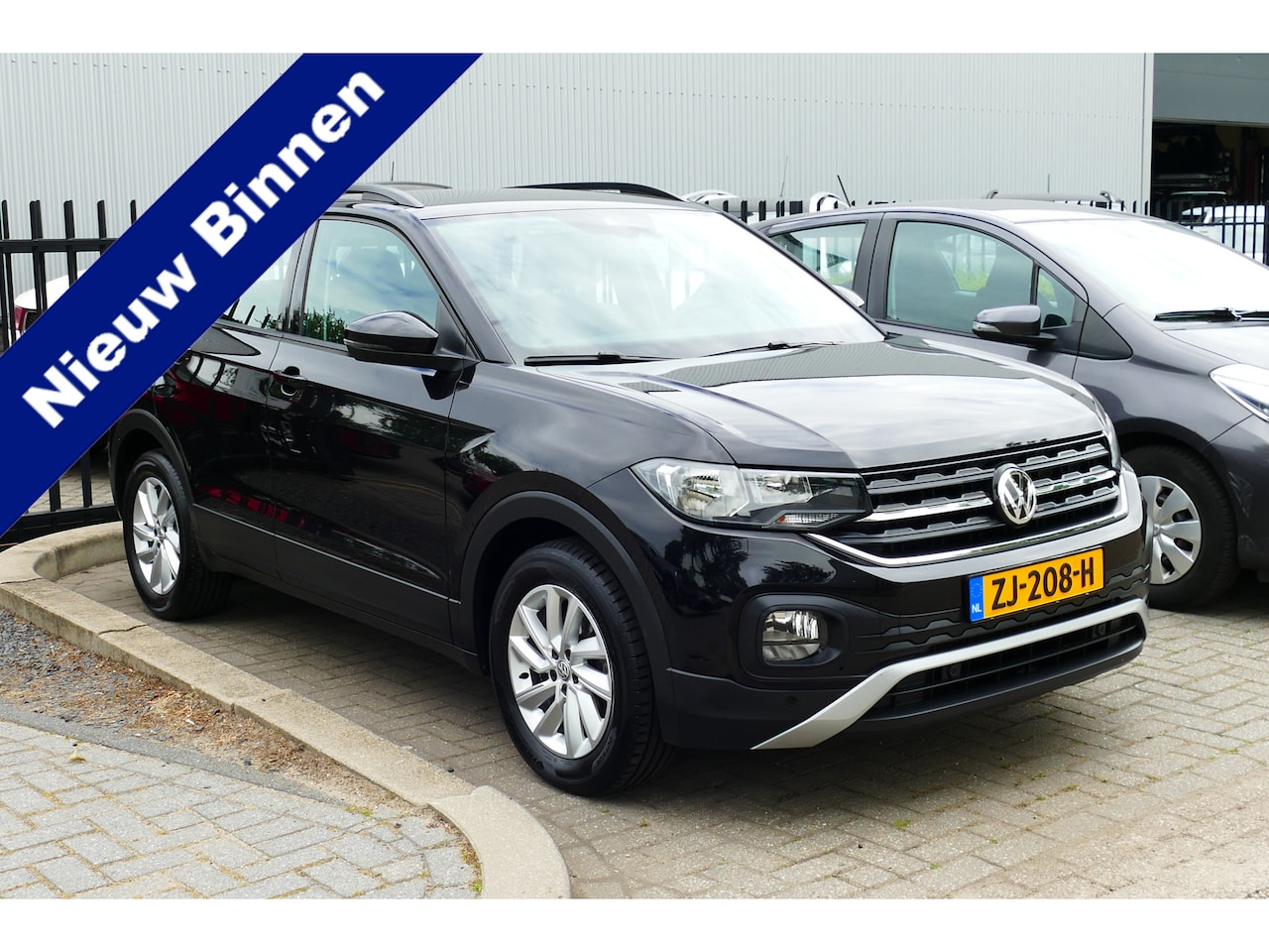Volkswagen T-Cross - 1.0 TSI Life 1-Eig. - AutoWereld.nl