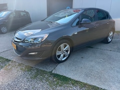 Opel Astra - 1.4 Turbo Sport