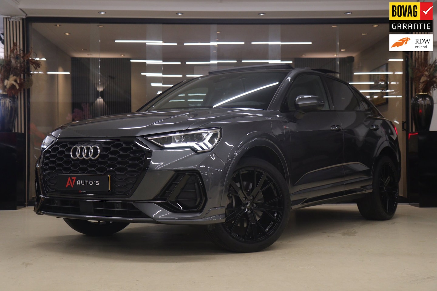 Audi Q3 Sportback - 45 TFSI e 3X S-LINE PANO/SONOS/CAM/BLINDES/ACC/KEYLES/VOL - AutoWereld.nl