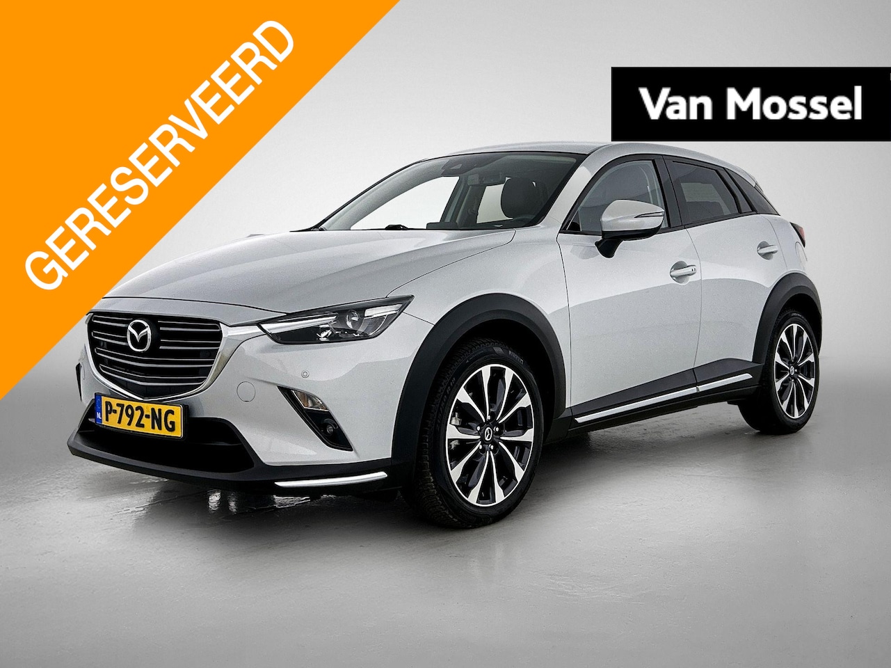 Mazda CX-3 - 2.0 SkyActiv-G 121 Luxury | Automaat | Trekhaak | 18"LMV | Stoelverwarming | ECC | Cruise - AutoWereld.nl