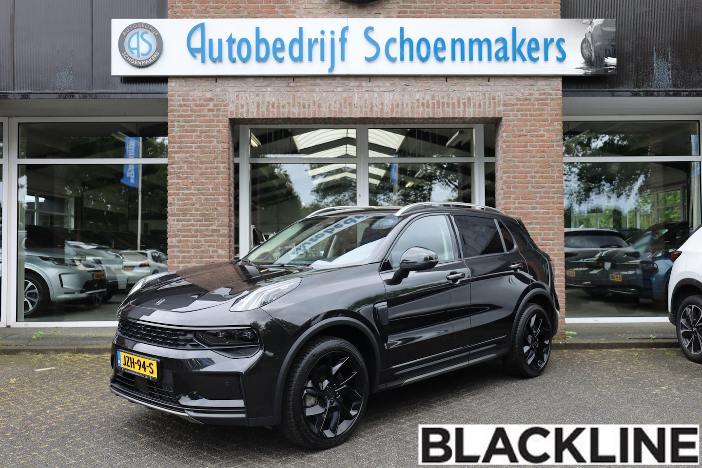 Lynk & Co 01 - 1.5 261PK! 6.6Kwh LADEN BLACKLINE! 360-CAMERA PANO/SCHUIF INFINITY DAB NAVI CARPLAY CAMERA - AutoWereld.nl
