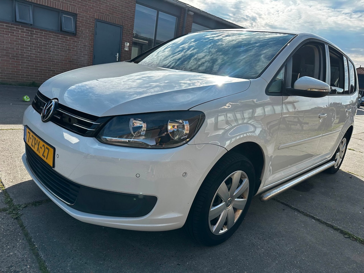 Volkswagen Touran - 2.0 TDI BlueMotion DSG 2015 APK 2027 Eerste eigenaar - AutoWereld.nl