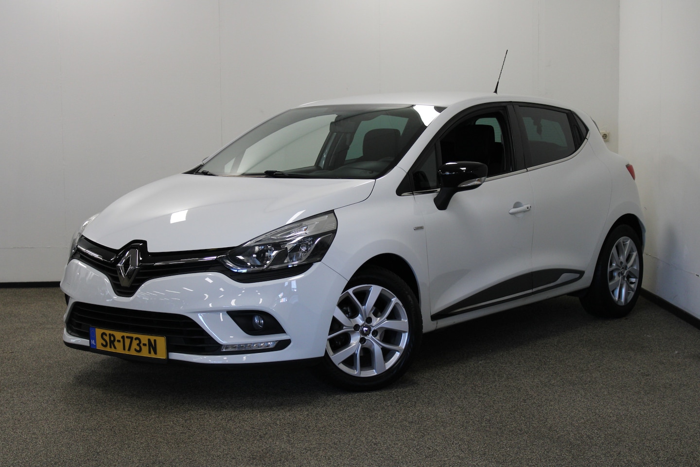 Renault Clio - 0.9 TCe Limited 0.9 TCe Limited - AutoWereld.nl