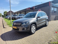 Volkswagen Tiguan - 1.4 TSI Life, Navi, Cruise, trekhaak 1600kg