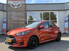 Toyota Yaris - 1.5 Hybrid ACTIVE NAVI 4S-BANDEN APPLE/ANDROID CAMERA CLIMA AD-CRUISE BLUETOOTH