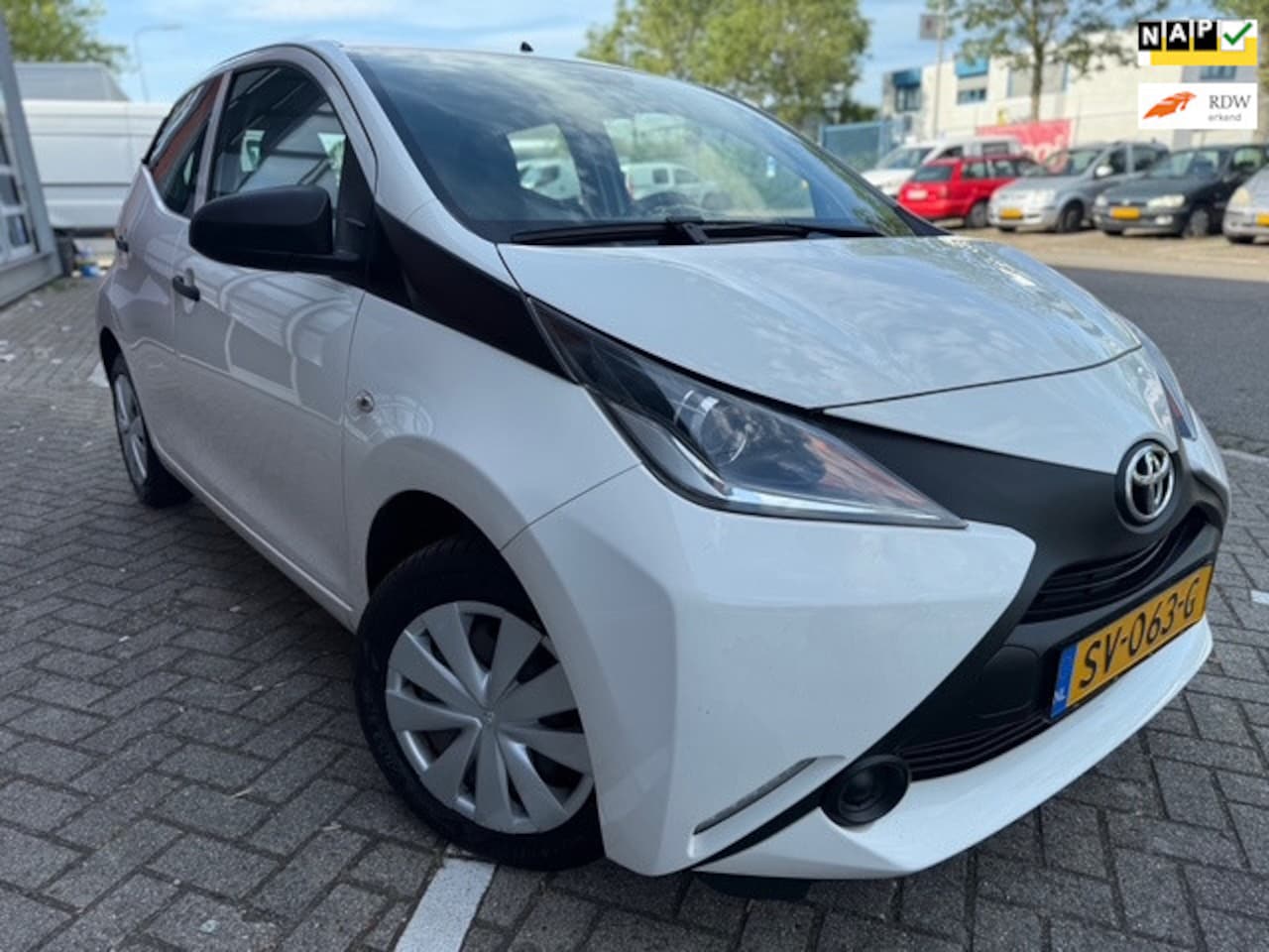 Toyota Aygo - 1.0 VVT-i x-fun | NAP | Airco | Apk | Cruise | - AutoWereld.nl