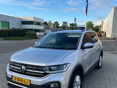Volkswagen T-Cross - 1.5 TSI Style Business R Carplay, stoelverwarming, parkeersensoren, airco