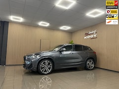 BMW X2 - SDrive20i High Executive M-Sport * Automaat / Leder / HUD / 19" LM Velgen / Camera / NL Au