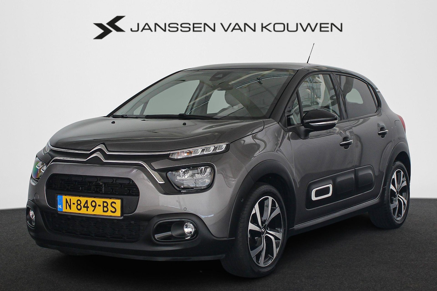 Citroën C3 - 1.2 PureTech Shine Stoelverwarming Keyless Apple CarPlay Dodehoek Detectie - AutoWereld.nl