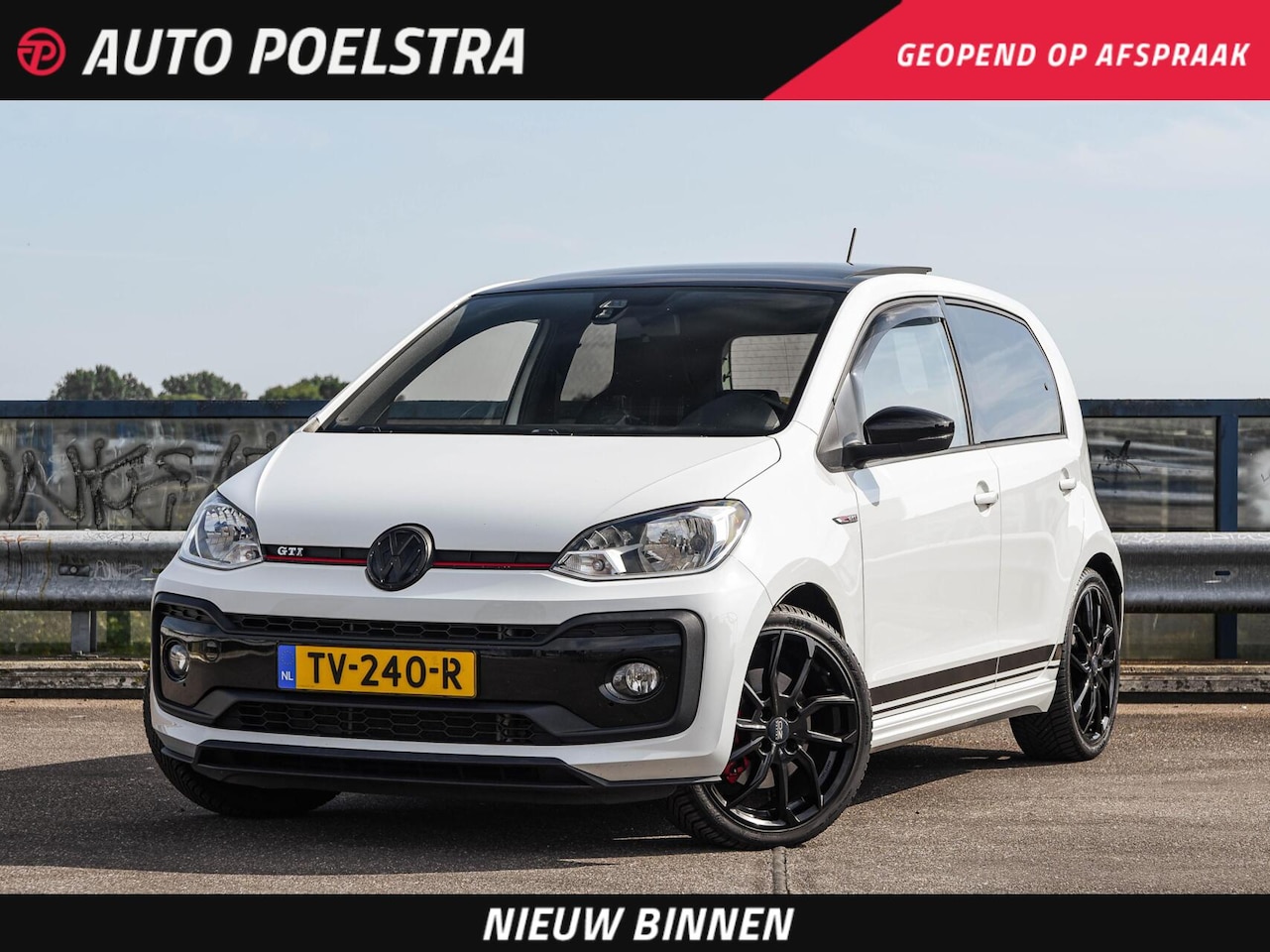 Volkswagen Up! - 1.0 TSI GTI | Panoramadak | Camera | Beats Audio | Stoelverwarming | Climate control | Cru - AutoWereld.nl