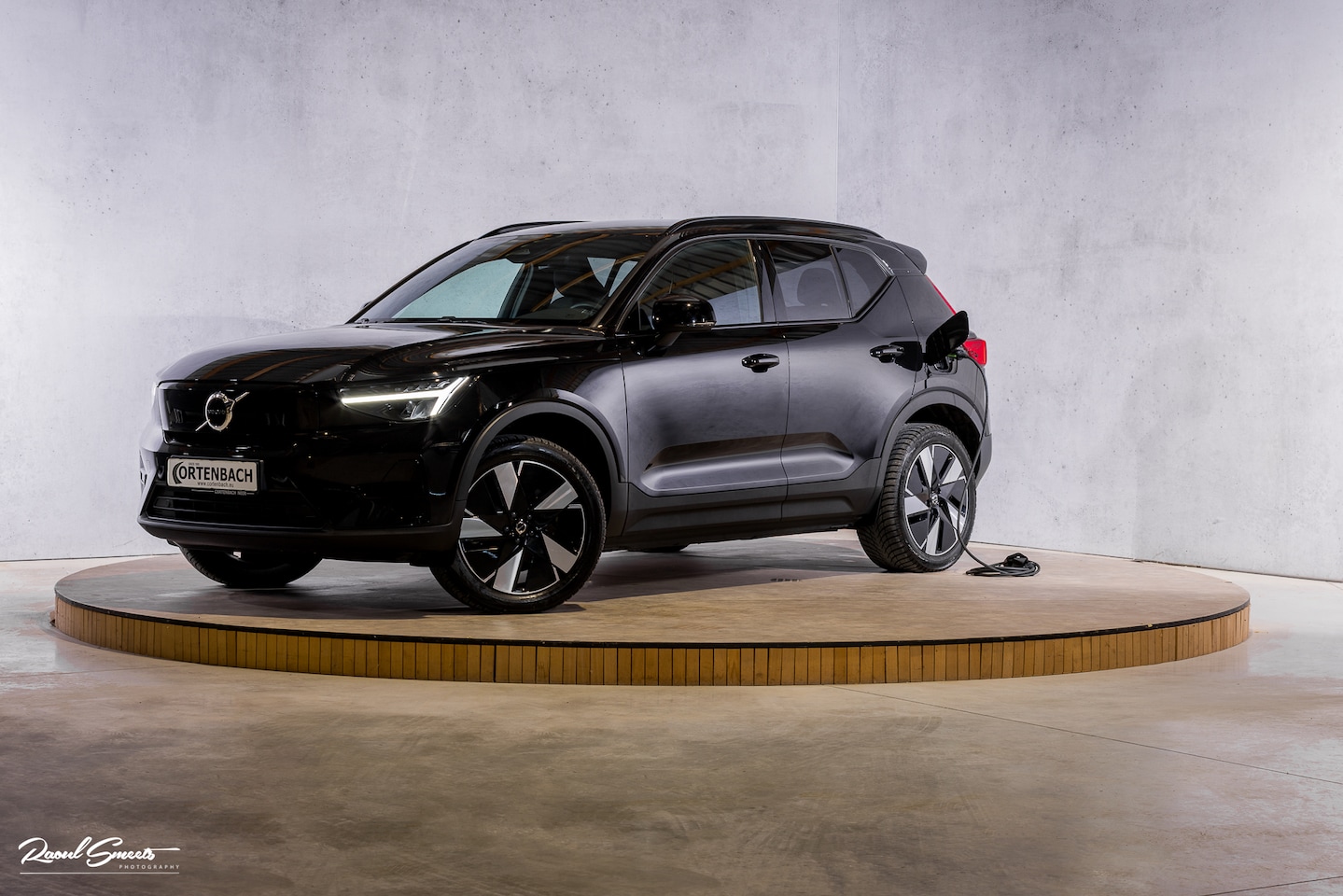 Volvo XC40 - Recharge Twin Plus 82 kWh Extended Range | Adaptieve cruise | Blis | Metallic | Full LED | - AutoWereld.nl