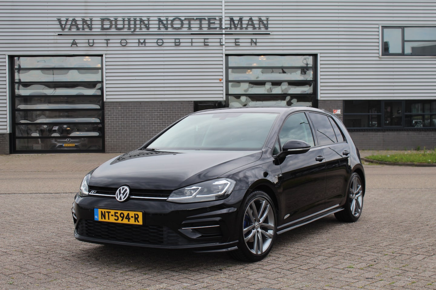 Volkswagen Golf - 1.4 TSI Highline / R Line / Carplay / Virtual / N.A.P. - AutoWereld.nl