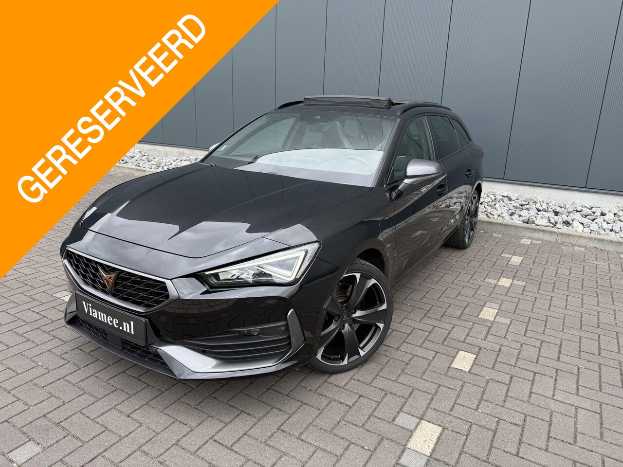 CUPRA Leon Sportstourer - 1.4 e-Hybrid VZ Copper Edition | Pano | Memory | Camera | Stoel + stuurverwarming en meer! - AutoWereld.nl