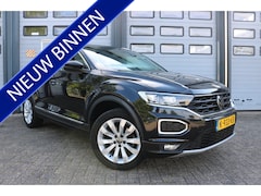 Volkswagen T-Roc - 1.5 TSI Sport Autom Virtuel cockpit Xenon Navi Camera Bj:2021