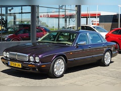 Jaguar XJR - Daimler Super V8 SWB 1/76