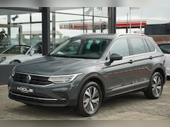 Volkswagen Tiguan - 1.4 TSI eHybrid | Trekhaak | winter pakket | 93% soh
