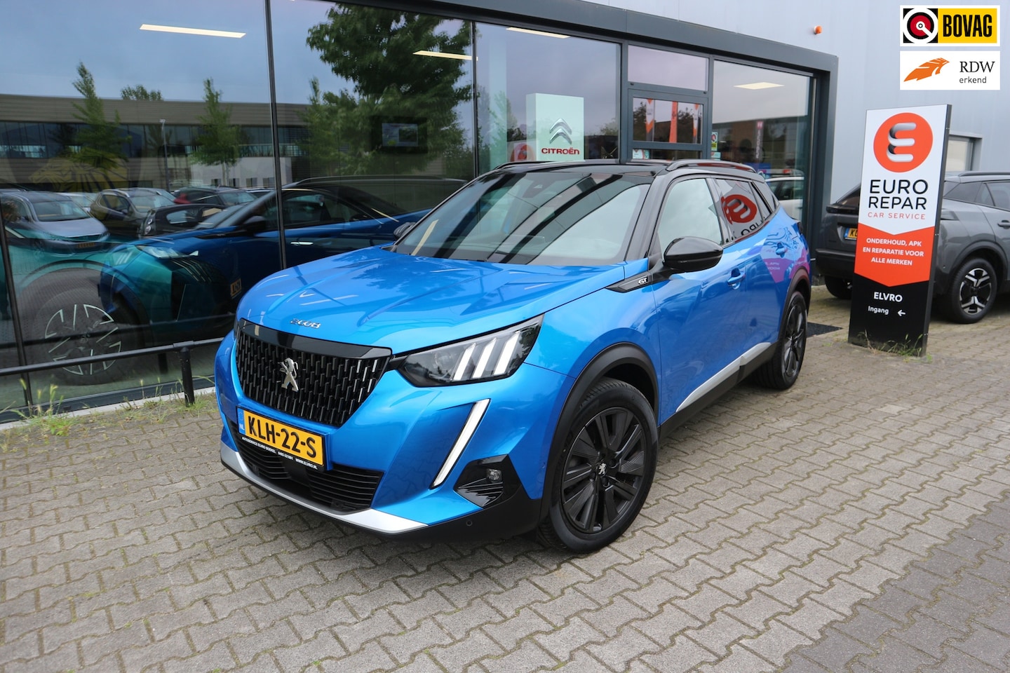 Peugeot 2008 - 1.2 155 PK GT Pack AUTOMAAT NAVI LEDER MASSAGE CAMERA KEYLESS PANORAMADAK FOCAL TREKHAAK R - AutoWereld.nl
