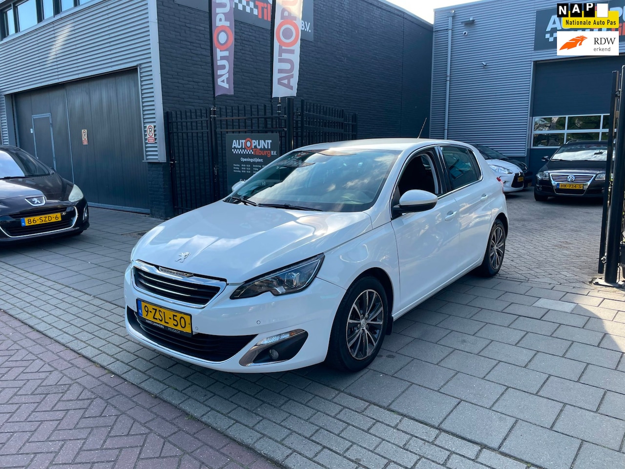Peugeot 308 - 1.2 PureTech Allure 3e Eigenaar! Airco Navi PDC NAP APK - AutoWereld.nl