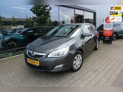 Opel Astra Sports Tourer - 1.4 Turbo Edition AIRCO CRUISE NAVI PDC TREKHAAK RRIJKLAARPRIJS