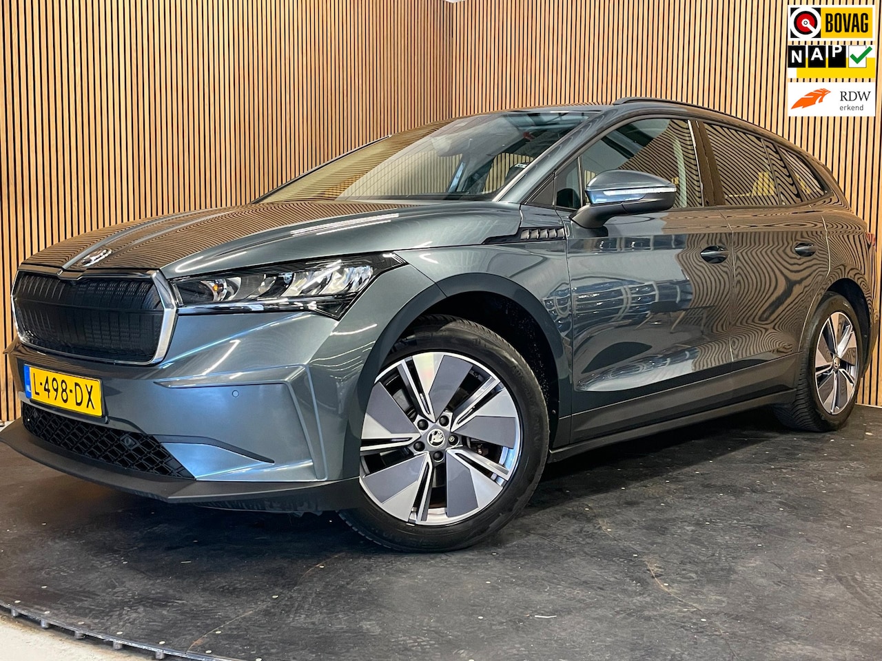 Skoda Enyaq iV - 60|89% SOH|1/2 LEDER|PANO|ACC|ELEK.INTERIEUR|STOEL+STUURVERW|CAMERA|CARPLAY|NAVIGATIE|NAP| - AutoWereld.nl