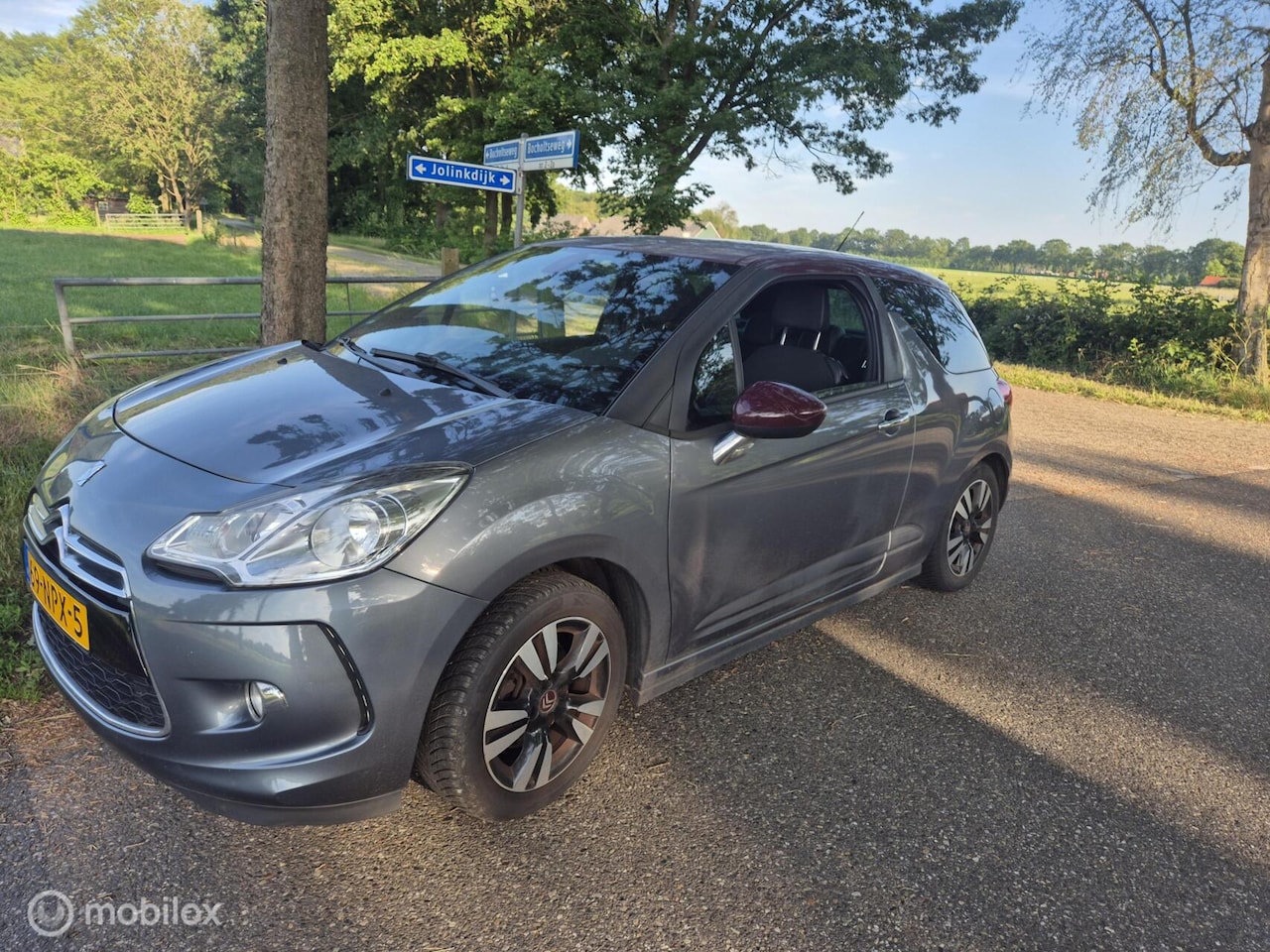 Citroën DS3 - 1.6 So Chic in Black 1.6 So Chic in Black - AutoWereld.nl