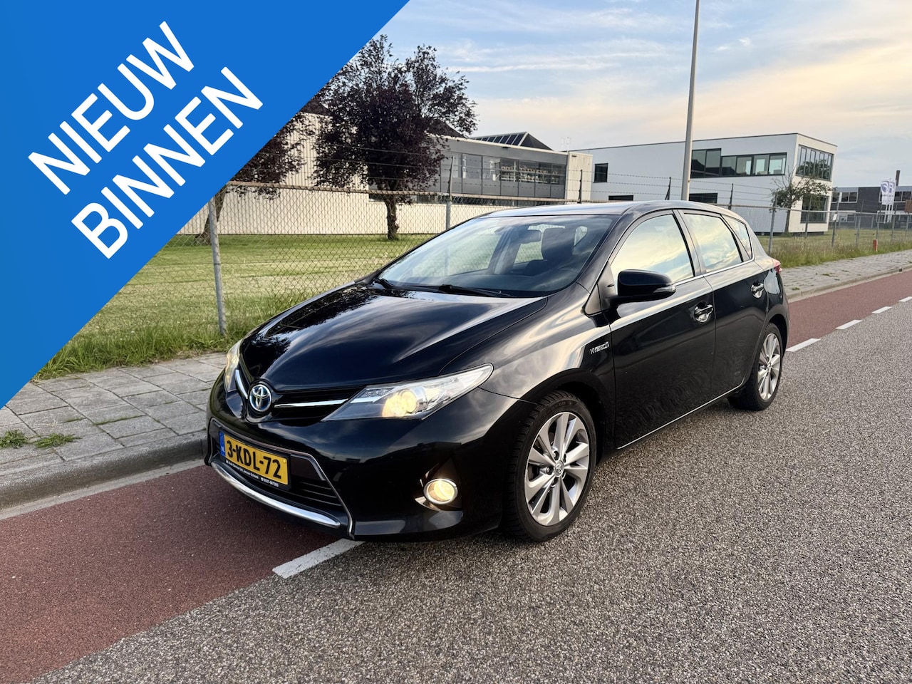 Toyota Auris - 1.8 Hybrid Dynamic NAP/CLIMA/CAMERA/Org. NL - AutoWereld.nl