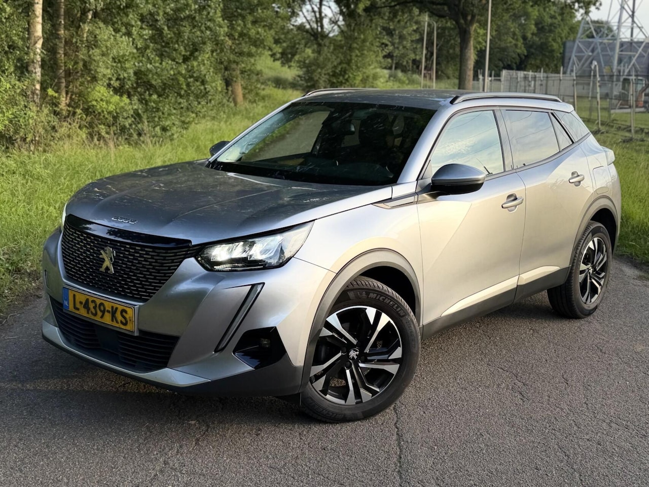 Peugeot 2008 - 1.2 Keyless Camera LED DAB+ NAP ✅ - AutoWereld.nl