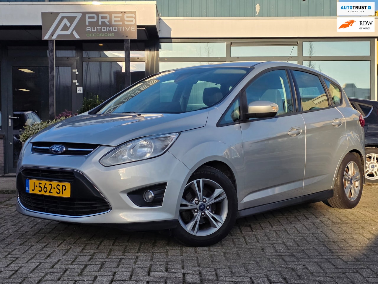 Ford C-Max - 1.0 Ambiente |CLIMA|PDC|STOELVERWARMING|TREKHAAK - AutoWereld.nl
