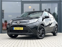 Toyota Aygo X - 1.0 VVT-i MT 72pk Play | C.C. | Cam. | 17" LMV | 1e eig. | Carplay | Nieuwstaat | NL Auto