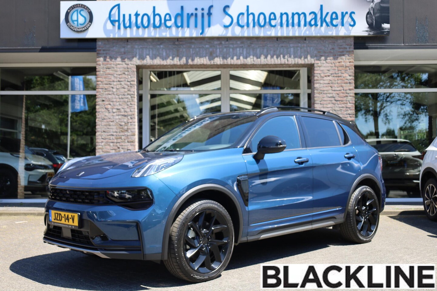 Lynk & Co 01 - 1.5 MY23! BLACKLINE! ZWARTE-HEMEL ROLHOES MY23 360-CAMERA PANO/SCHUIF INFINITY DAB NAVI CA - AutoWereld.nl