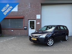 Ford Focus Wagon - 1.6-16V Champion NAP Cruise Airco Carplay APK