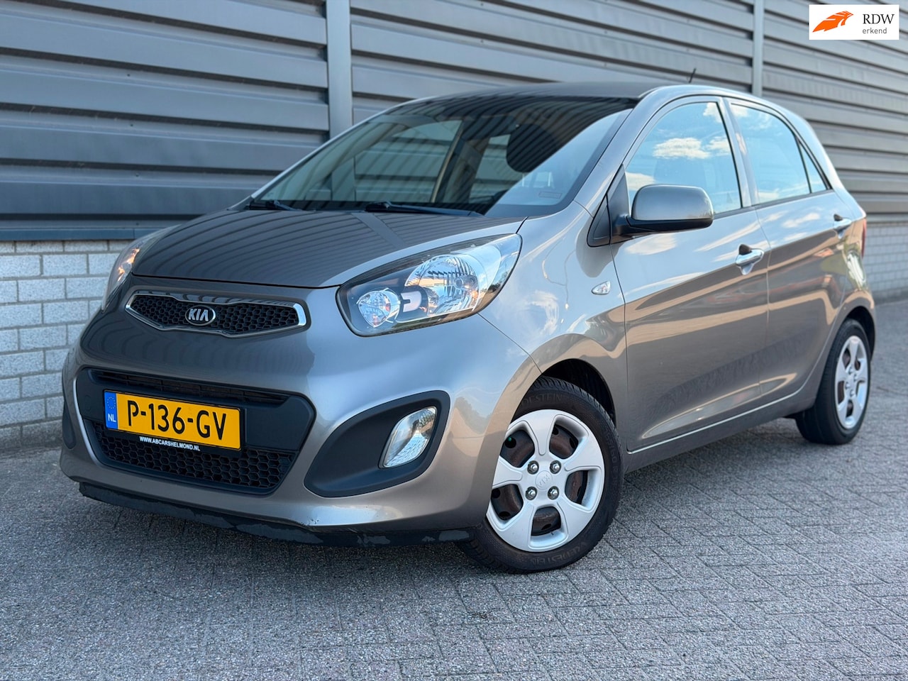 Kia Picanto - 1.0 CVVT ComfortLine Airco stoelverwarming APK - AutoWereld.nl