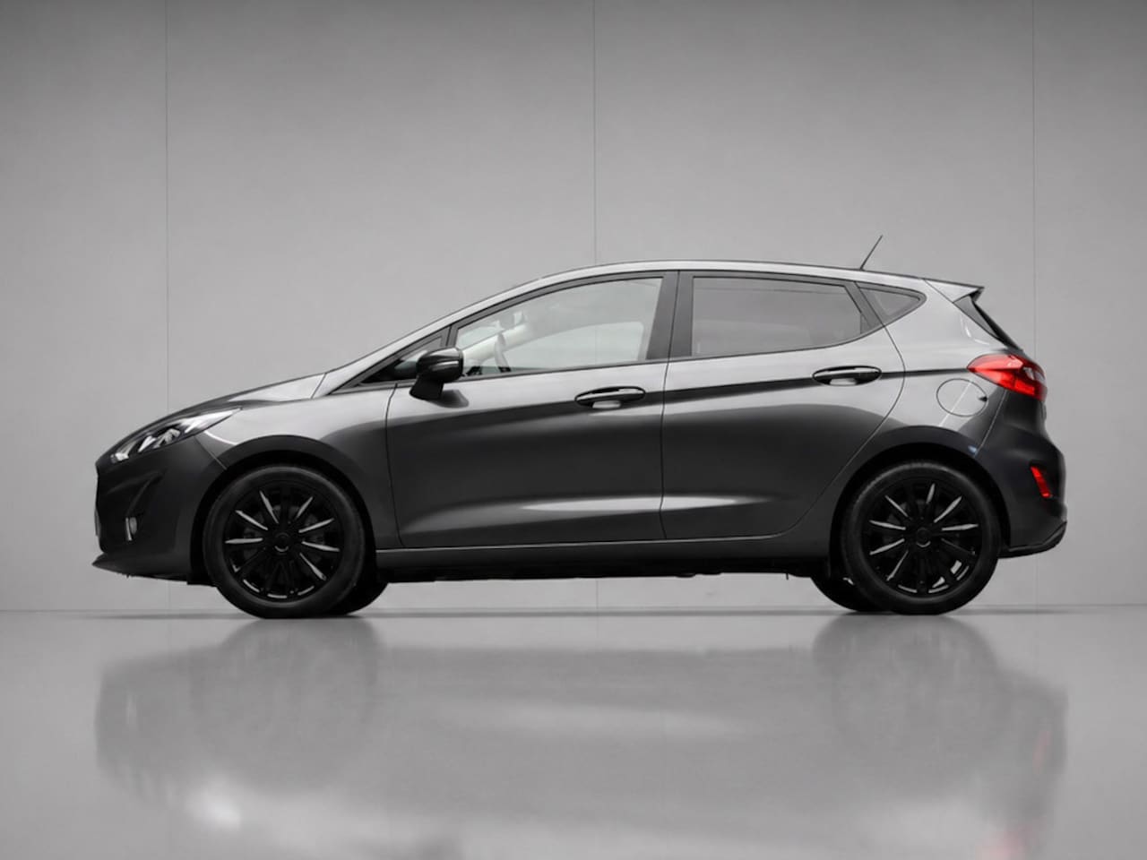 Ford Fiesta - 1.1 Sport (APPLE CARPLAY,NAVI,LED,CRUISE,PDC,LANE ASSIST,ELEKTRISCH PAKKET,SPORTSTOELEN,LM - AutoWereld.nl