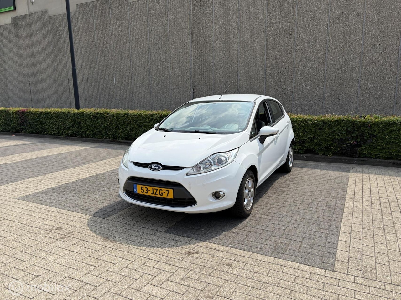 Ford Fiesta - 1.6 Ghia | Nieuwe APK | Inruil mogelijk - AutoWereld.nl