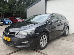 Opel Astra Sports Tourer - 1.4 Turbo Blitz | Airco | Navi | Pdc | Apk