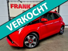 Toyota Aygo - 1.0 VVT-i x-pose + Schuifdak|Camera|Climate|Navigatie|Leder/stof|DAB|15"LMV