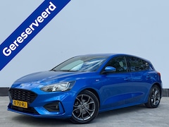 Ford Focus - EcoBoost 125 pk ST-Line | Parkeersensoren | Apple Carplay & Android Auto | Privacy Glass |