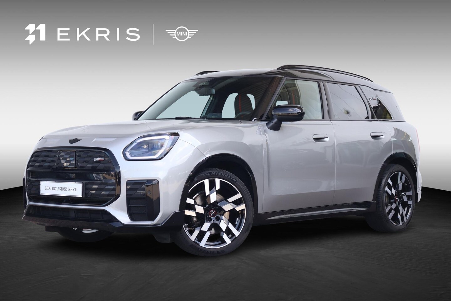 MINI Countryman - E John Cooper Works S 66.5 kWh 20" LMV | Stuurwiel verwarming | Comfort Access | Stoelverw - AutoWereld.nl
