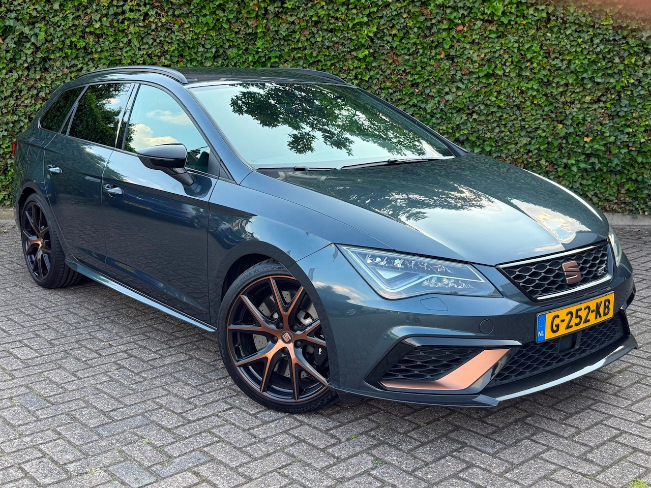 SEAT Leon ST - 2.0 TSI 4DRIVE CUPRA R | Org NL | NAP | 1ste Eigenaar - AutoWereld.nl