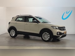 Volkswagen T-Cross - 1.0 TSI Life Parkeersensoren Adaptive Cruise Stoelverwarming App Connect DAB+