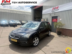 Ford Focus Wagon - 1.6-16V Futura Airco, trekhaak, geinig voor weinig