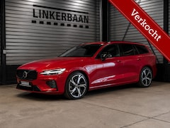 Volvo V60 - 2.0 T8 Long Range Hybrid AWD Plus Dark | SOH 97, 5% | Panodak | H&K | Pilot Assist | 19 in