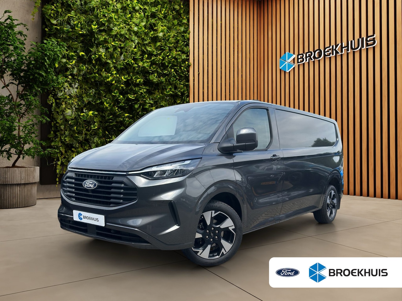 Ford Transit Custom - 320 2.0 TDCI L2H1 Limited | Trekhaak | Camera | Stoelverwarming | Keyless - AutoWereld.nl