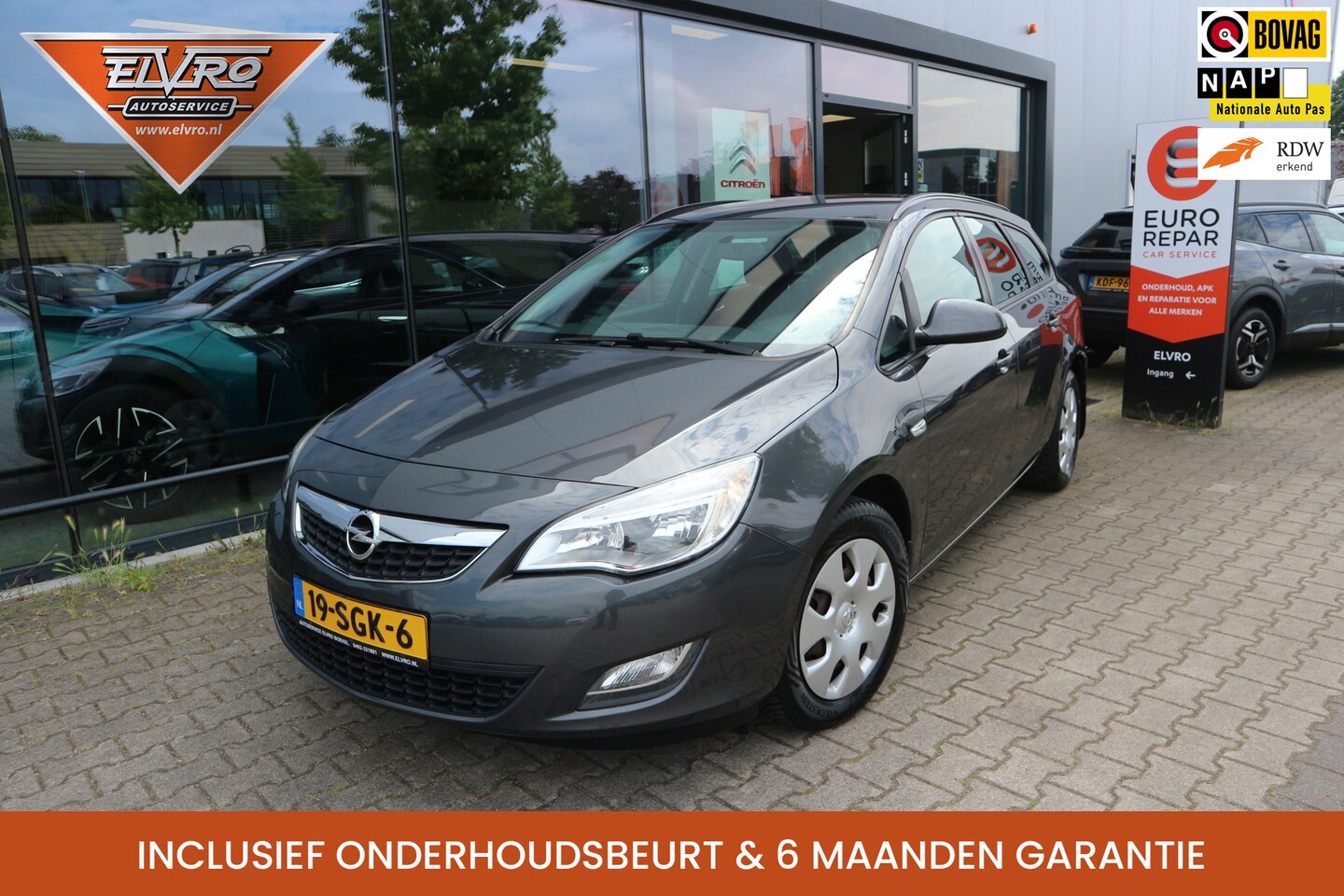 Opel Astra Sports Tourer - 1.4 Turbo Edition AIRCO CRUISE NAVI PDC TREKHAAK RRIJKLAARPRIJS!! - AutoWereld.nl